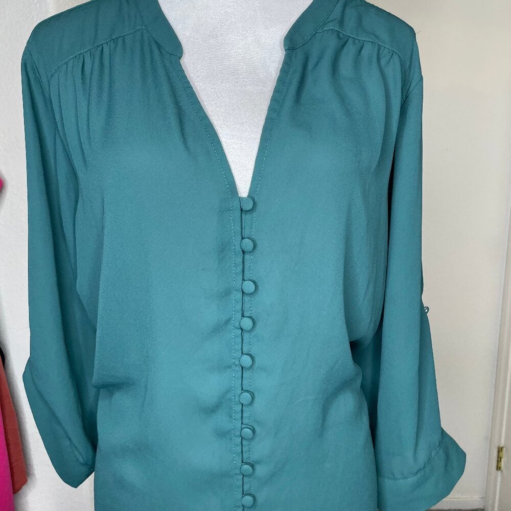 Torrid Harper Emerald Button-Front Georgette Roll… - image 3